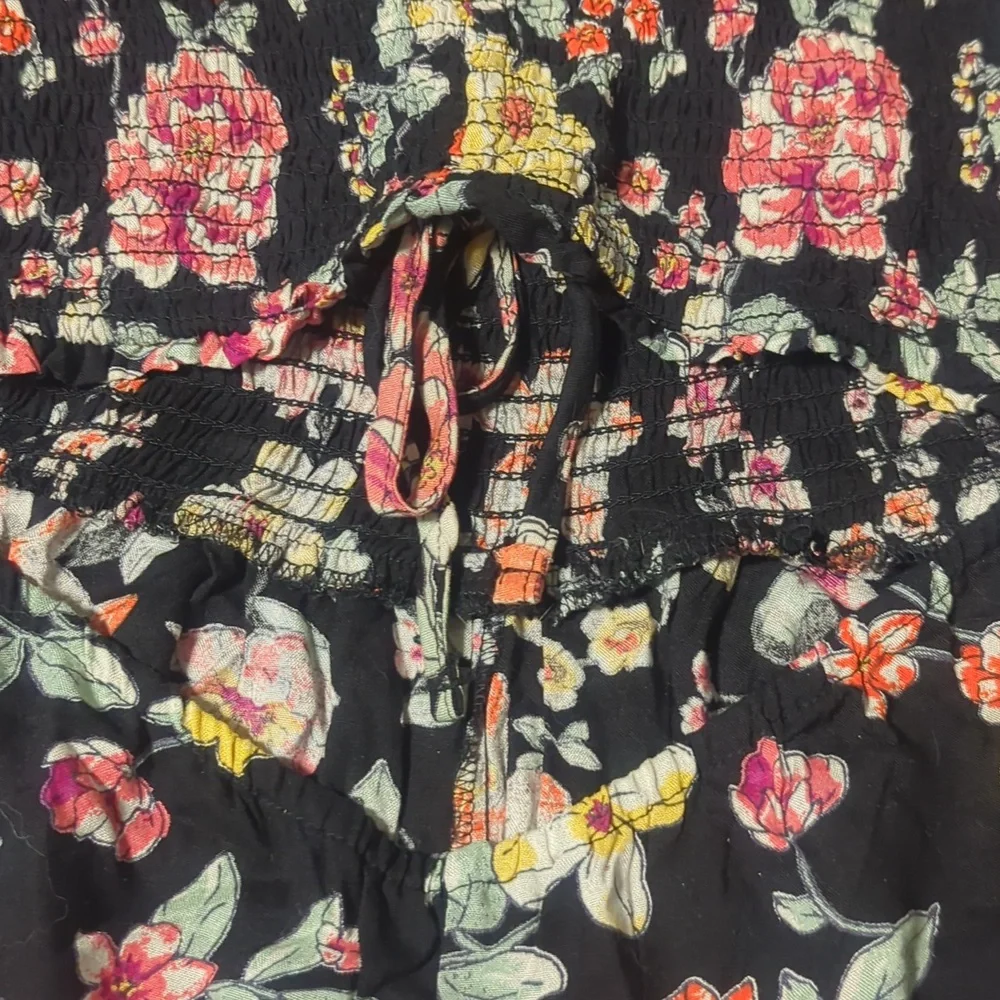 NWOT RDI floral cutout jumper - Picture 6 of 10